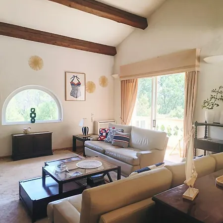 Sous Le Soleil D'Azur, Villa 6 A 8 Personnes * Сен-Рафаэль